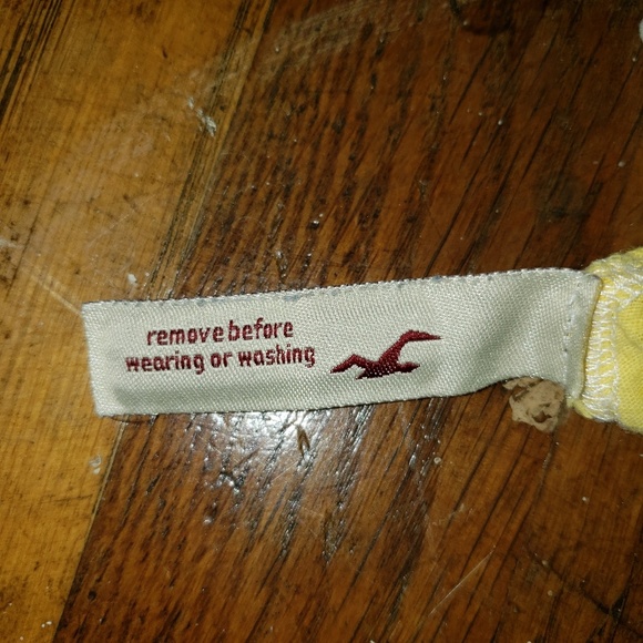 NWT Hollister ss-T - Picture 4 of 4